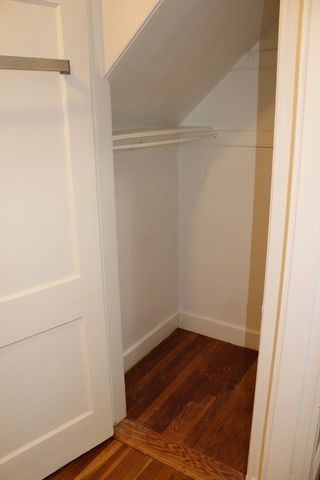10 Mattakeeset St 10, Boston, MA 02136