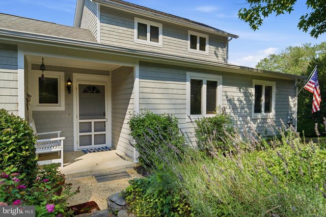 5424 BEACH DR, Saint Leonard, MD 20685