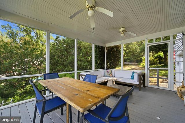 5424 BEACH DR, Saint Leonard, MD 20685