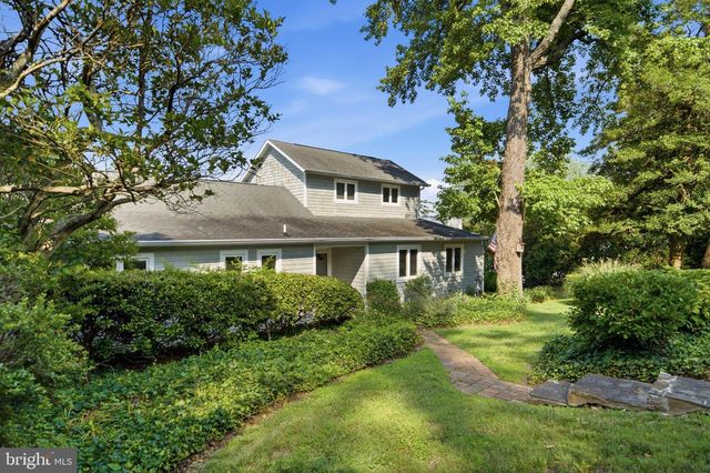 5424 BEACH DR, Saint Leonard, MD 20685