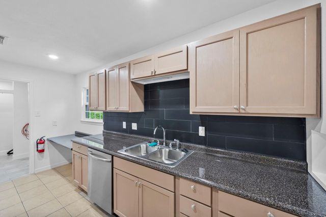 1614 Palmwood Drive, Pasadena, TX 77502