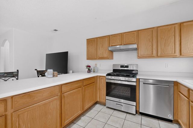 7711 Calle Armonia NE, Albuquerque, NM 87113