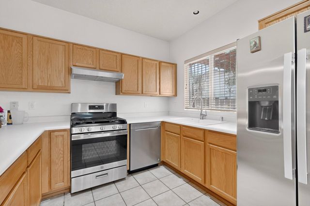 7711 Calle Armonia NE, Albuquerque, NM 87113