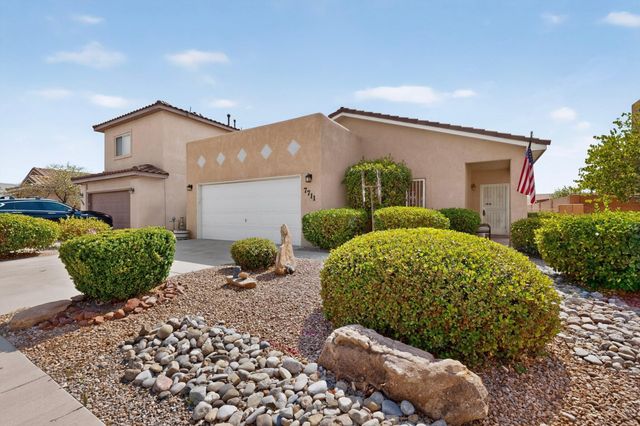 7711 Calle Armonia NE, Albuquerque, NM 87113