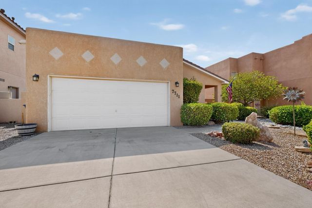7711 Calle Armonia NE, Albuquerque, NM 87113