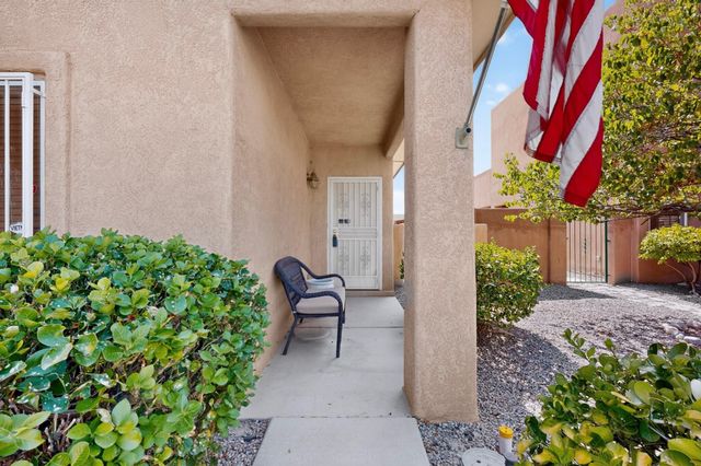 7711 Calle Armonia NE, Albuquerque, NM 87113