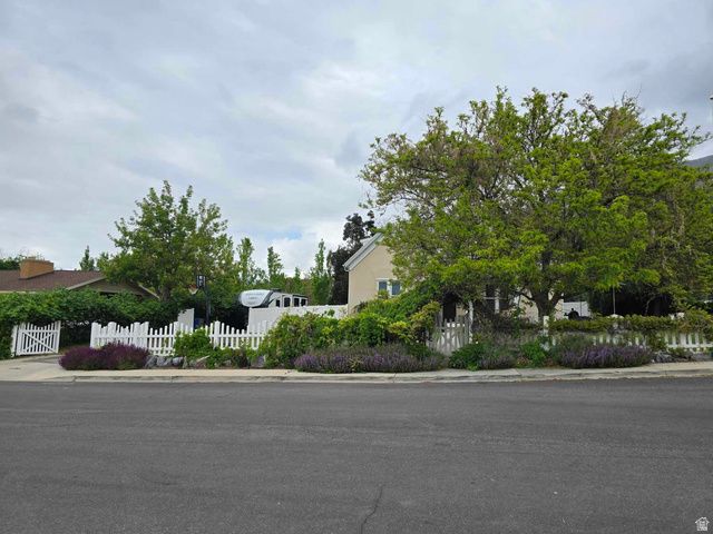 695 E 300 N, Pleasant Grove, UT 84062