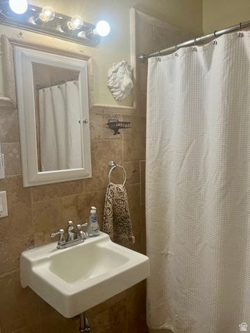 695 E 300 N, Pleasant Grove, UT 84062