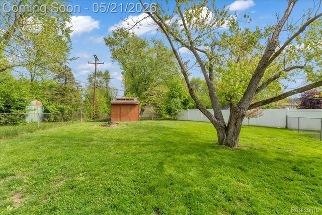 375 Senate Avenue, Ypsilanti Charter Township, MI 48197
