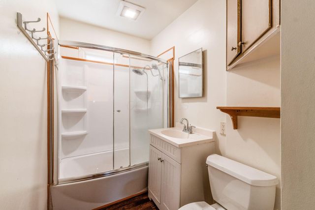 3056 Medina Avenue, Columbus, OH 43224