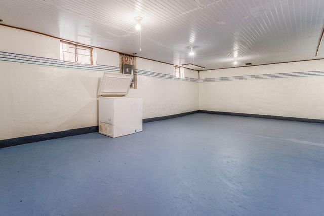 3056 Medina Avenue, Columbus, OH 43224