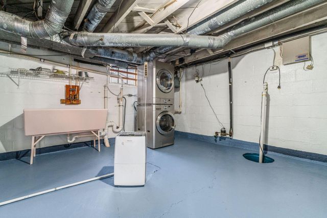 3056 Medina Avenue, Columbus, OH 43224