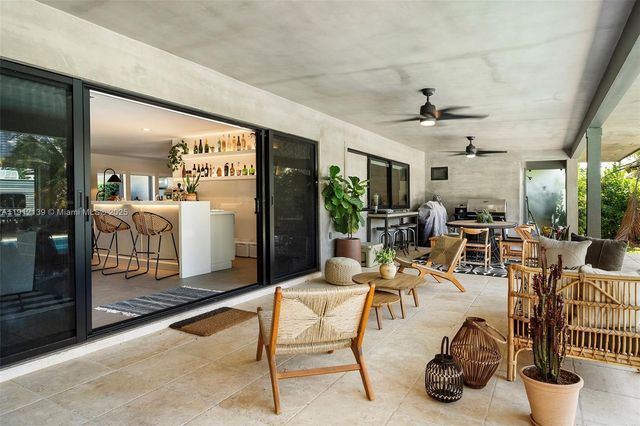 419 Alamanda Dr, Hallandale Beach, FL 33009