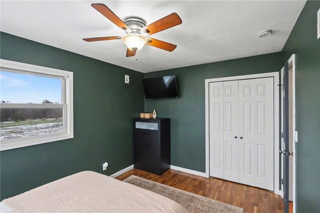 72 E 1600 Road, Baldwin City, KS 66006