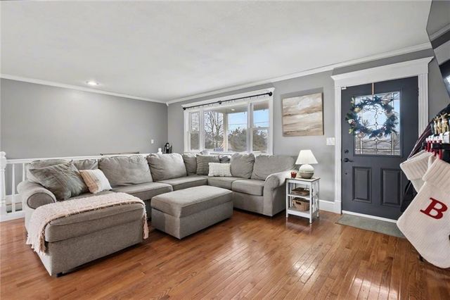 72 E 1600 Road, Baldwin City, KS 66006