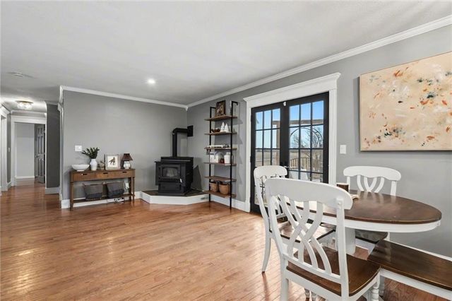 72 E 1600 Road, Baldwin City, KS 66006