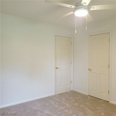 3300 Helmsdale Drive, Springfield, OH 44312
