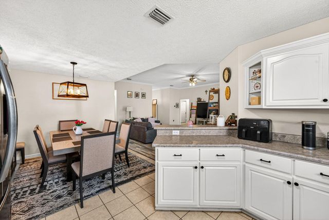 1113 N Haven Circle, Lynn Haven, FL 32444