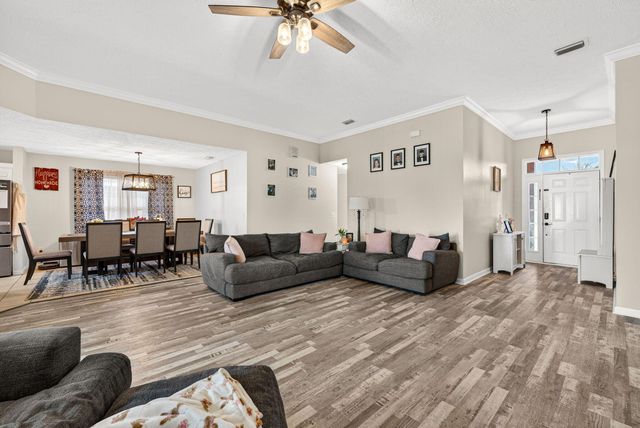 1113 N Haven Circle, Lynn Haven, FL 32444