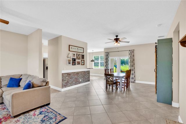 87 S Mulberry Street, Fellsmere, FL 32948