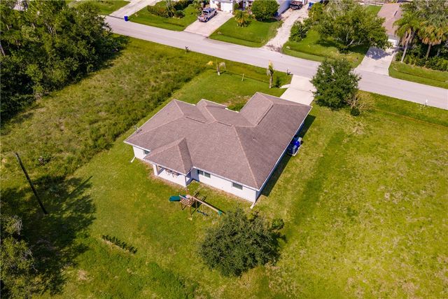 87 S Mulberry Street, Fellsmere, FL 32948