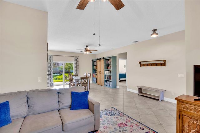 87 S Mulberry Street, Fellsmere, FL 32948