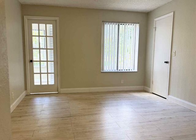 3310 N Pinewalk Drive 1827, Margate, FL 33063