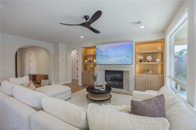 11678 Bradford Commons Drive, Las Vegas, NV 89135