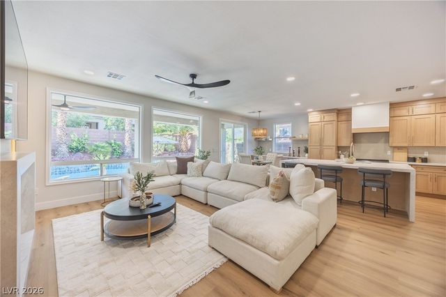 11678 Bradford Commons Drive, Las Vegas, NV 89135