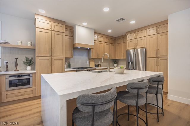 11678 Bradford Commons Drive, Las Vegas, NV 89135