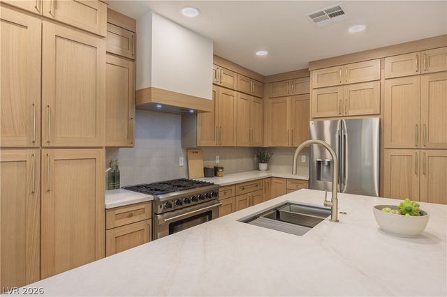 11678 Bradford Commons Drive, Las Vegas, NV 89135