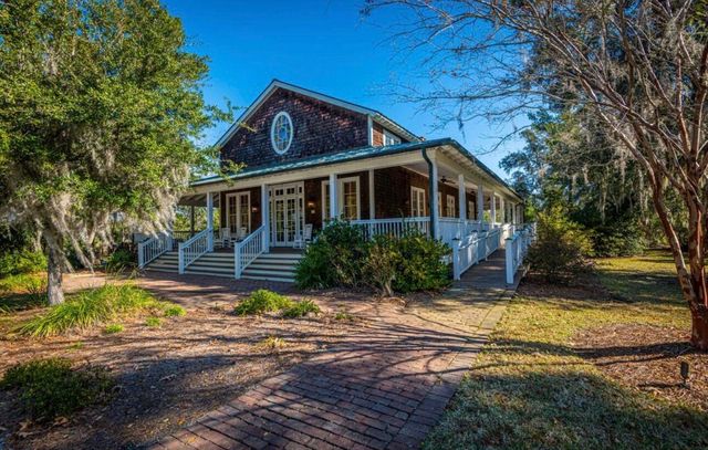 4282 Misty Hollow Lane, Ravenel, SC 29470