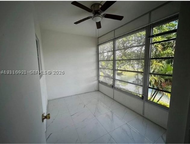 5003 NW 35th St 506, Lauderdale Lakes, FL 33319