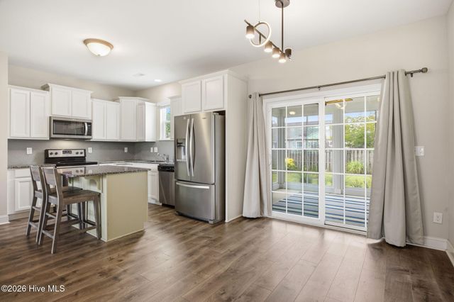 918 Rolling Pines Loop Road NE, Leland, NC 28451