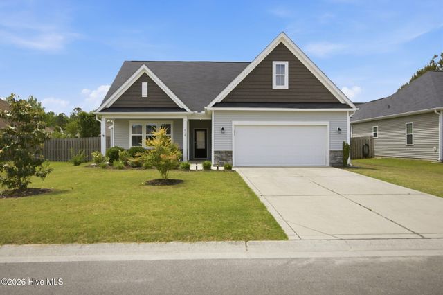 918 Rolling Pines Loop Road NE, Leland, NC 28451