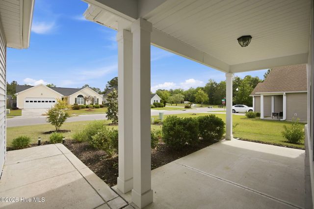 918 Rolling Pines Loop Road NE, Leland, NC 28451