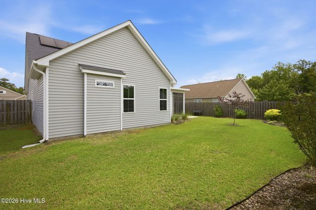 918 Rolling Pines Loop Road NE, Leland, NC 28451