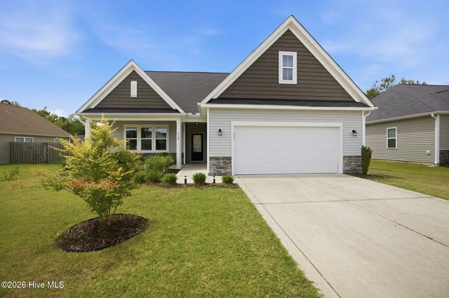 918 Rolling Pines Loop Road NE, Leland, NC 28451