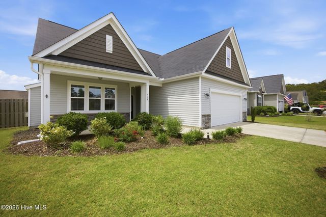 918 Rolling Pines Loop Road NE, Leland, NC 28451