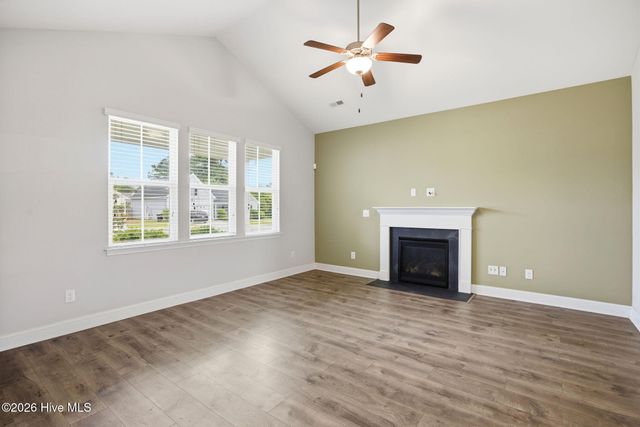 918 Rolling Pines Loop Road NE, Leland, NC 28451