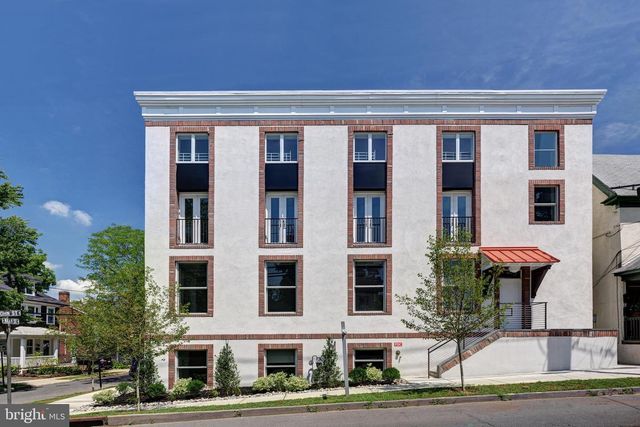 30 MACLEAN ST, Princeton, NJ 08542