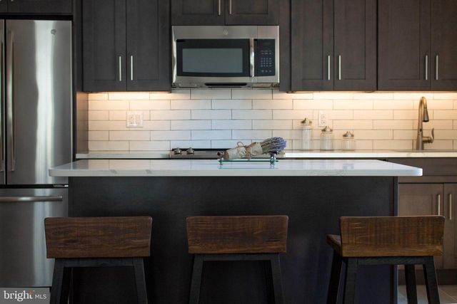 30 MACLEAN ST, Princeton, NJ 08542