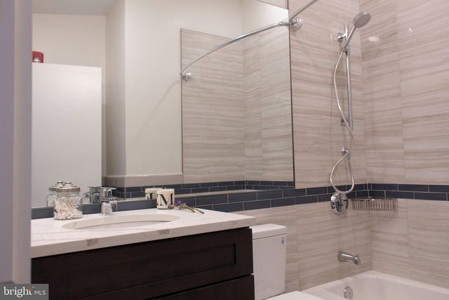 30 MACLEAN ST, Princeton, NJ 08542