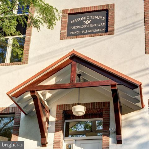 30 MACLEAN ST, Princeton, NJ 08542