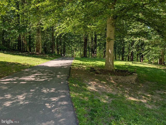 15923 MOUNT EVEREST LN, Silver Spring, MD 20906