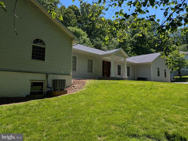 15923 MOUNT EVEREST LN, Silver Spring, MD 20906