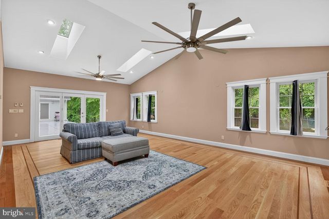 15923 MOUNT EVEREST LN, Silver Spring, MD 20906