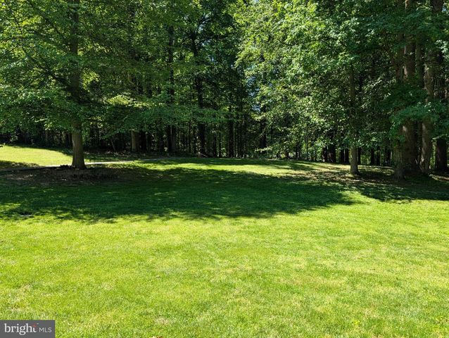 15923 MOUNT EVEREST LN, Silver Spring, MD 20906