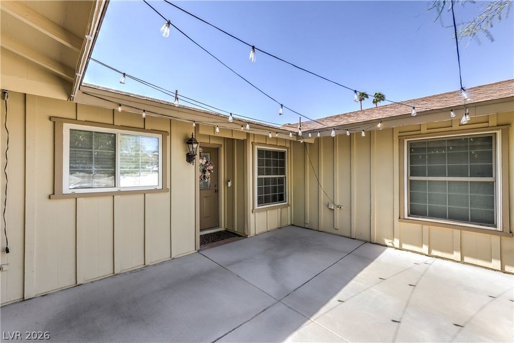 4161 Royalhill Avenue, Las Vegas, NV 89121 — photo 4