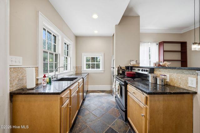 106 Castle Street, Wilmington, NC 28401